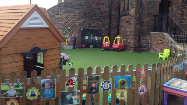 Liverpool day Nursery raises money for Zoe’s Place